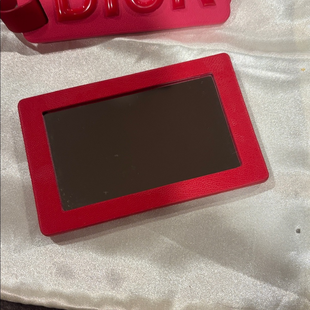 Dior mirror & luggage tag - Picture 2 of 4